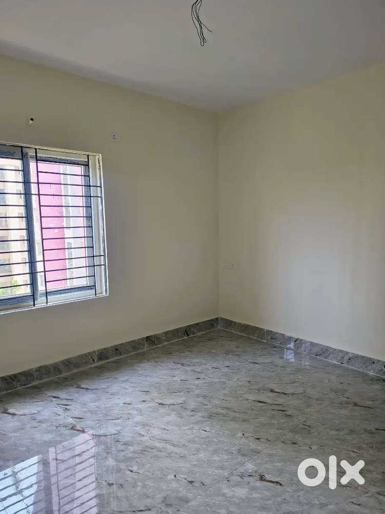 2bhk for or working bachelor