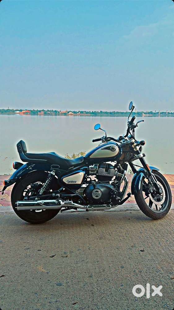 Super Meteor 650 Celestial Blue