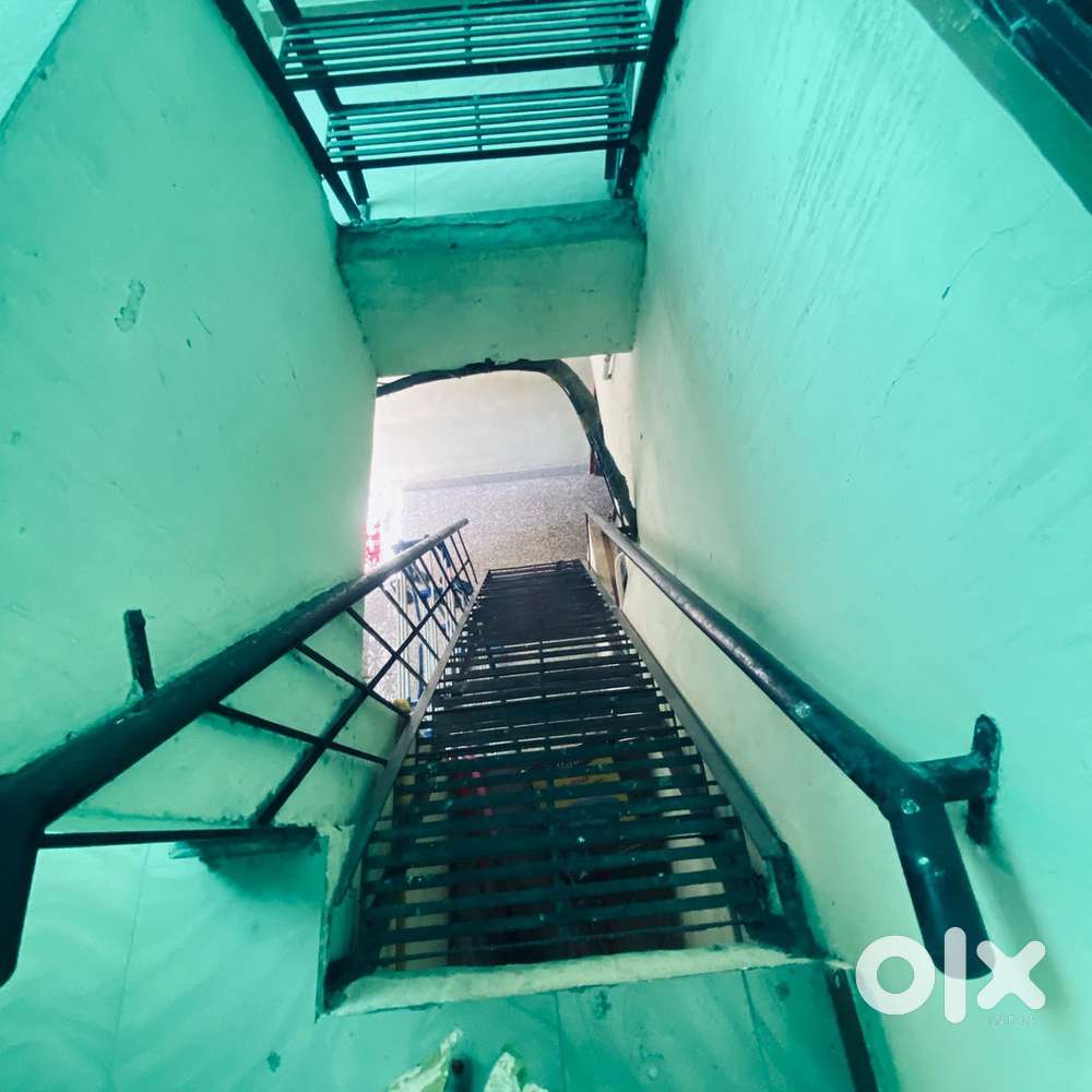 1Rk semi furnished ground floor house on rent