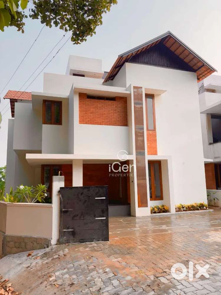 iGen Native Nest - A Slice of Nostalgia in the Heart of Kochin