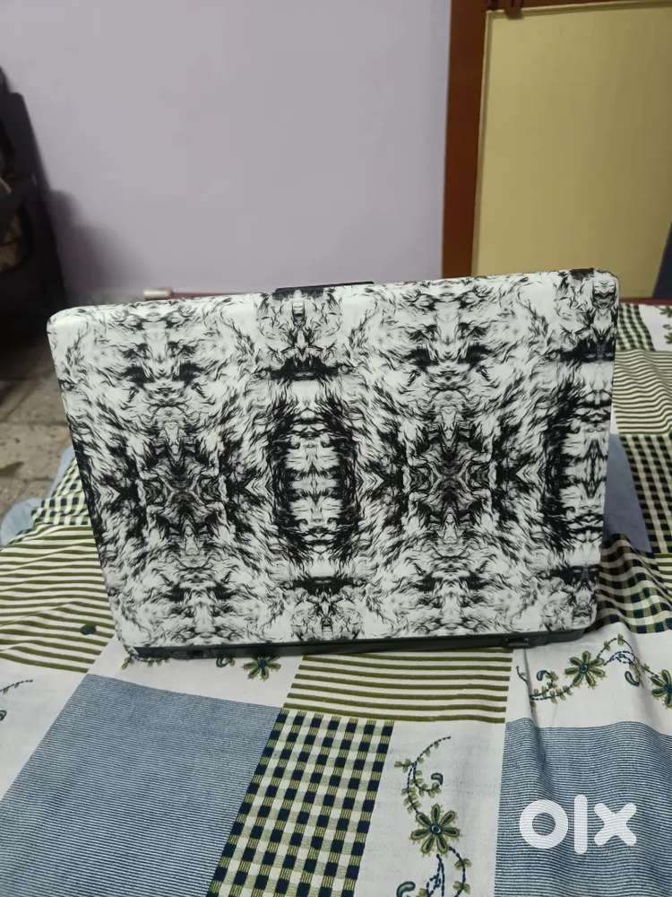 2 laptop sale lenovo and Dell