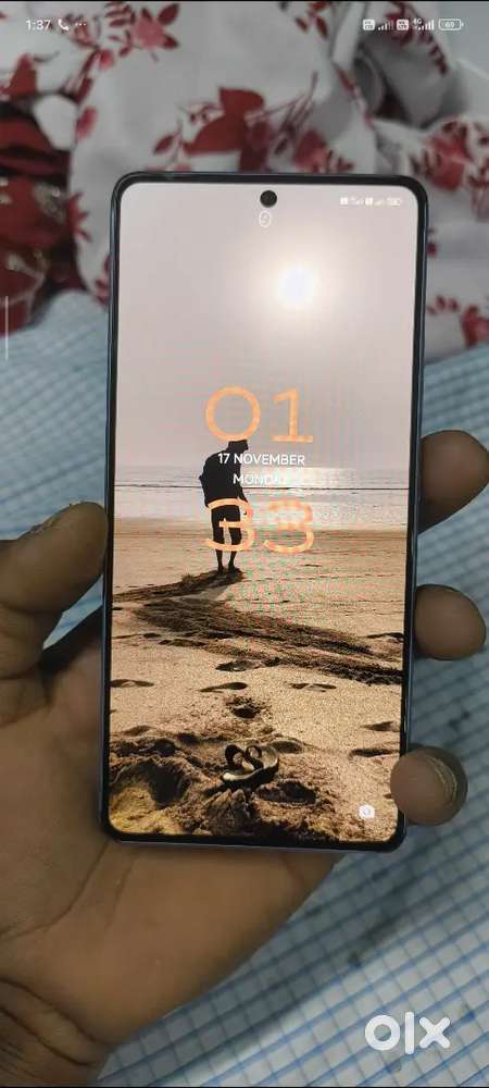 Mi not 13.5g 8gb ram 128rom  bill box charger avl Good condition under