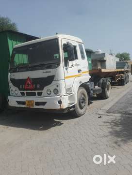 Truck with 40ft Trailer Body