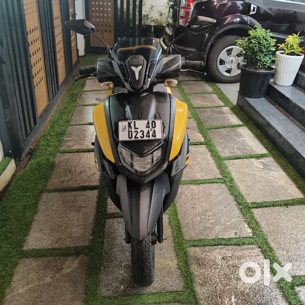 YAMAHA RAY ZR