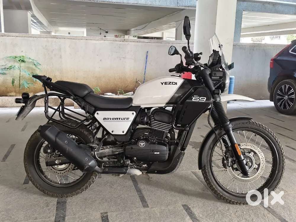Yezdi advanture 2024 model less driven only 2011kms