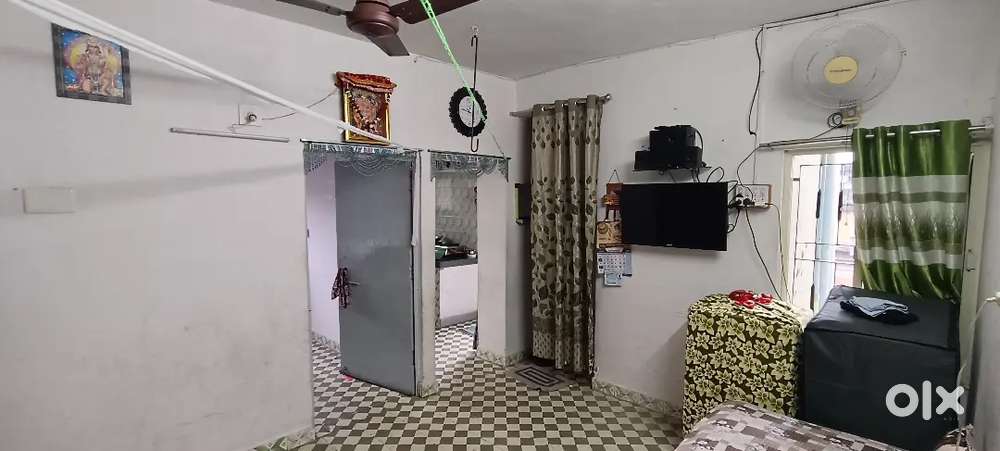 1BHK sale urgent