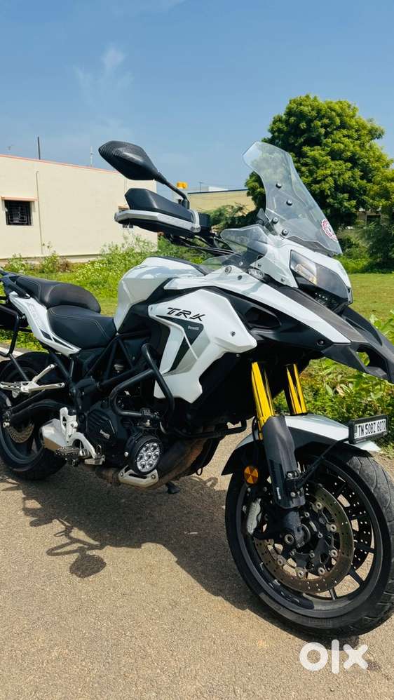 Benelli trk502 adventurer bike in excellent condition