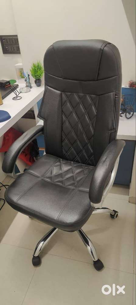Revolving Chair - Boss Chair - Office/Home