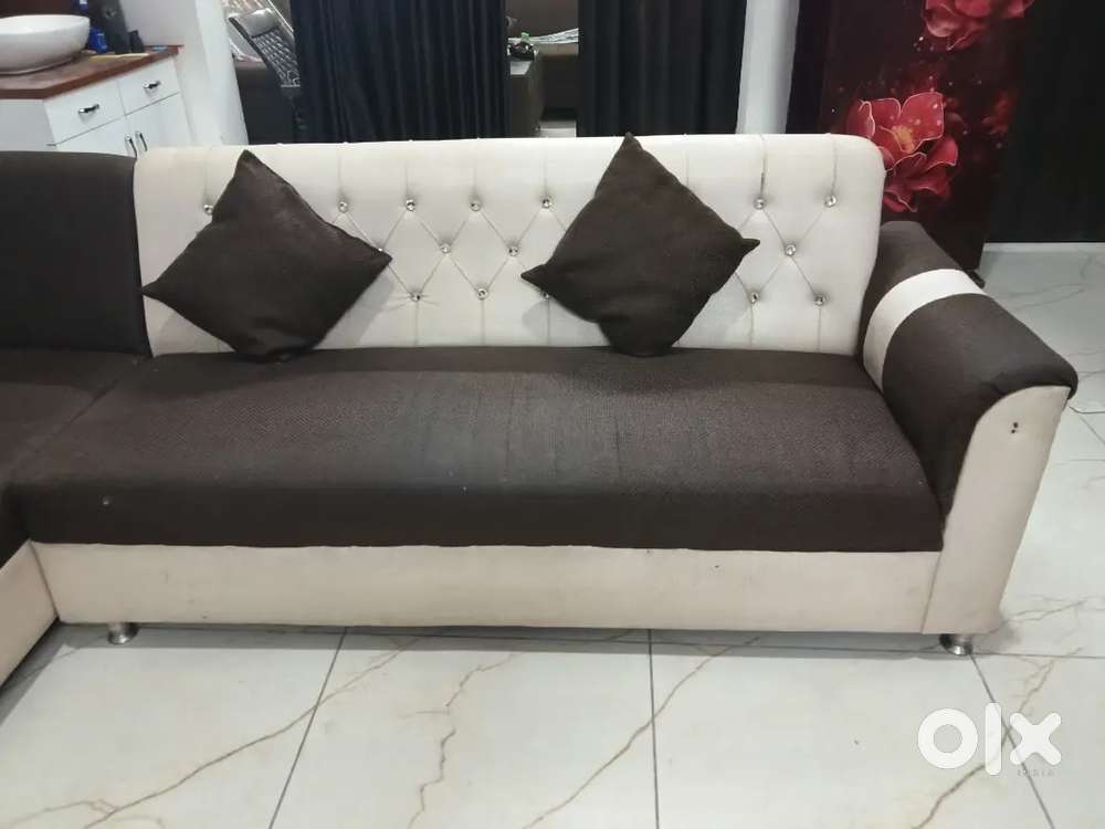CORNER SOFA SET(4 CUSHIONS)