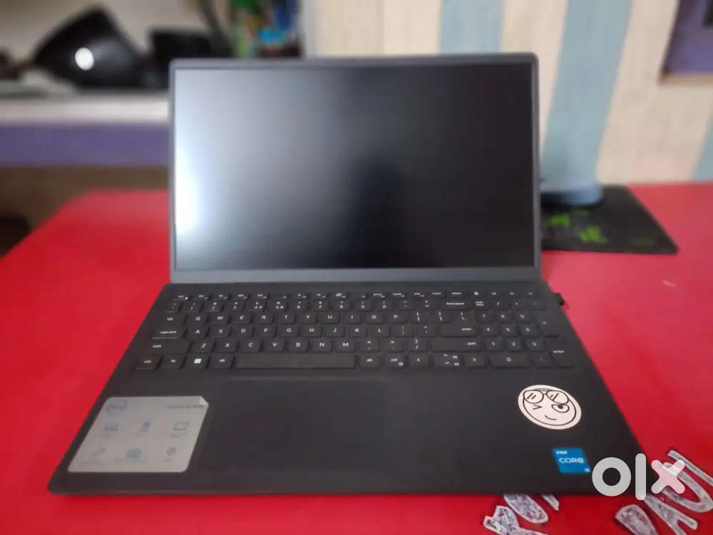 DELL INSPIRON 15 - i3 11TH / 8GB/ 512 SSD / 15.6/ WIN 11
