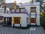 2 bedrooms, 1 attached and 1 common bathroom..