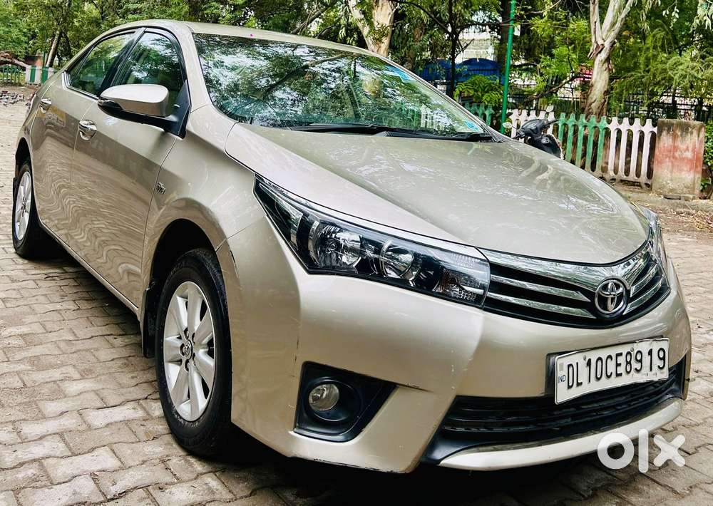 Toyota Corolla Altis 2013-2017 G AT, 2015, Petrol