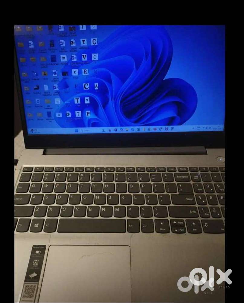 Lenovo Ideapad Slim 3 Laptop – 1TB HDD + 256GB SSD  Excellent Conditi
