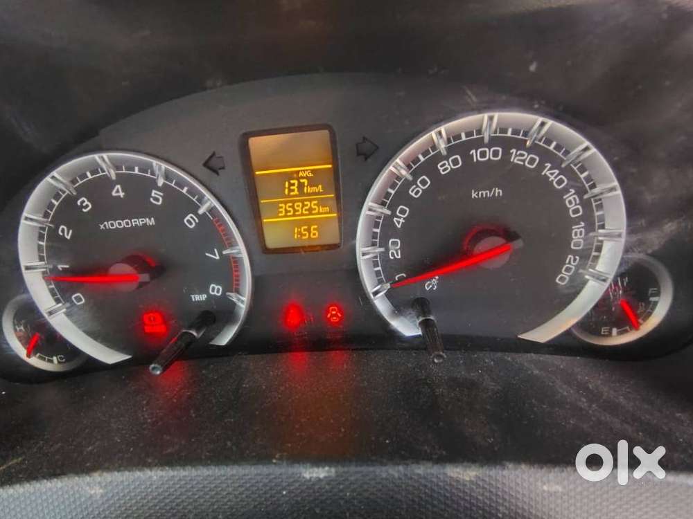 Maruti Suzuki Swift VXi + Manual, 2013