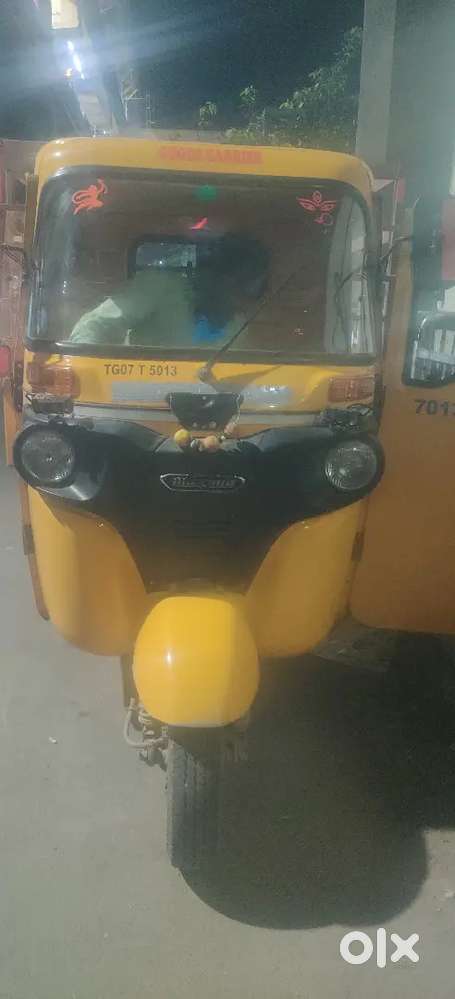 Rental and leasing  for with driver and loading boy provide