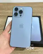 All iphone 13.12.14pro15pro max available in warranty bill box REFURB