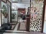 On rent -Luxury Saloon Setup with premises