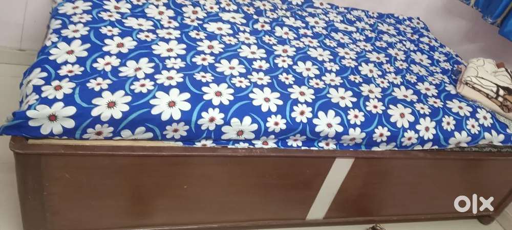 Single bed