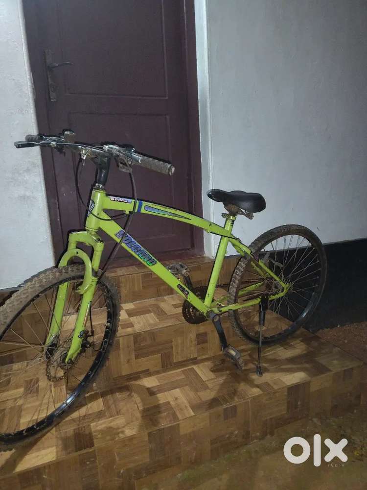 26 size bycycle with front suspension