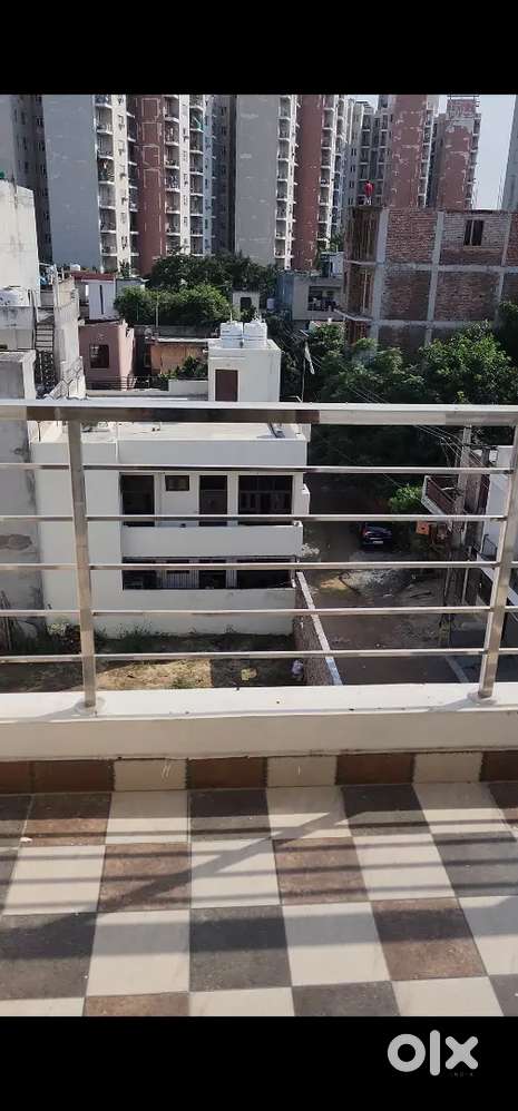 Flat available for rent in sai kunj new palam vihar sec 110 A