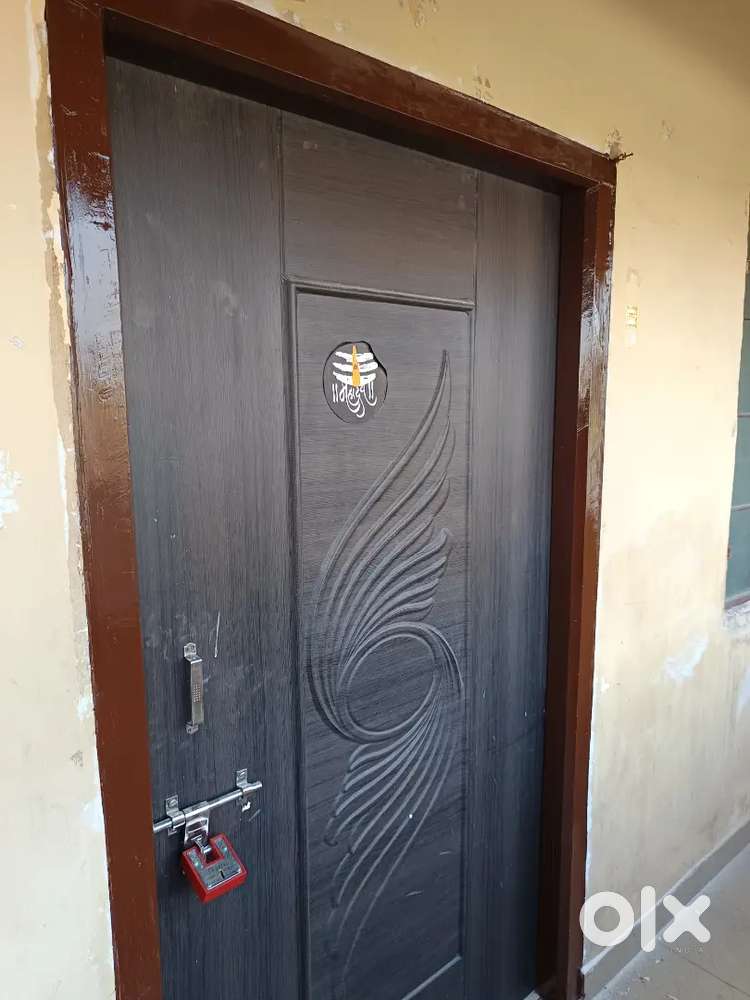 Beautiful small 2bhk at uditnagar, for vegetarian only.