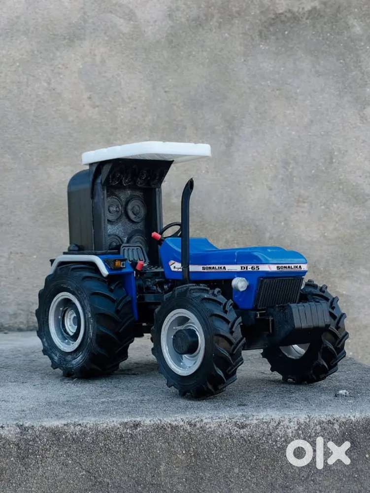 Tractor model