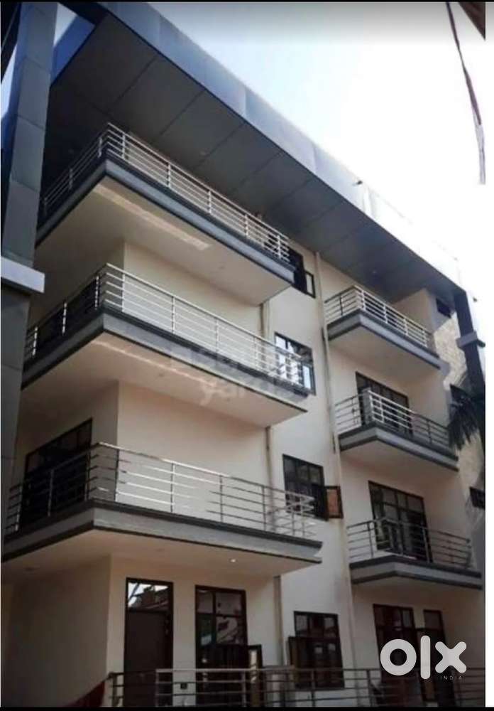 Builder floor for sale