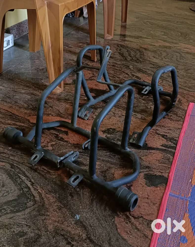 Pulsar 220F Crash Guard