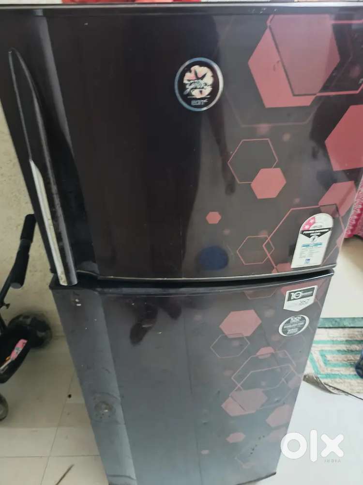 AC and fridge on rent