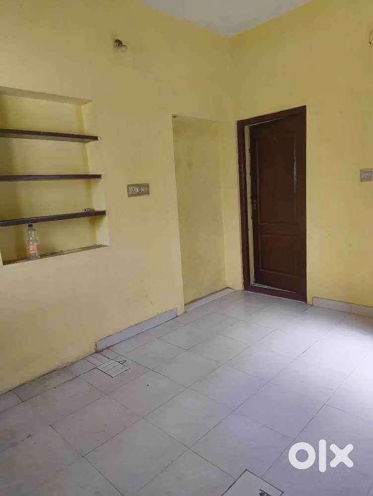 House for rent near saravanampatti for bachelors only