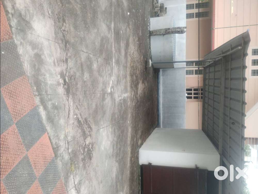 Parking for more than 7 cars