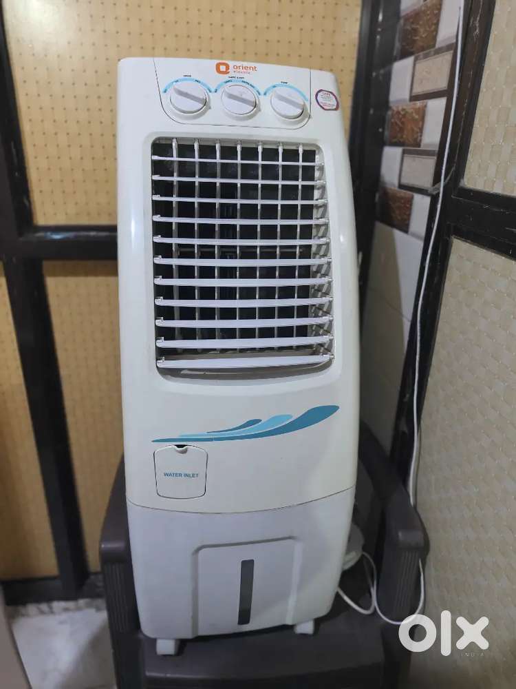 Orient electric cooler