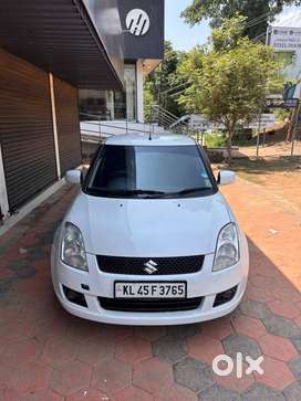 Maruti Suzuki Swift 2011-2014 ZXI, 2011, Petrol