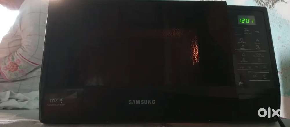Samsung Microwave Oven 20 Ltr. For sale