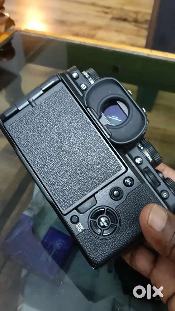 Fujifilim xt4 body only for sale