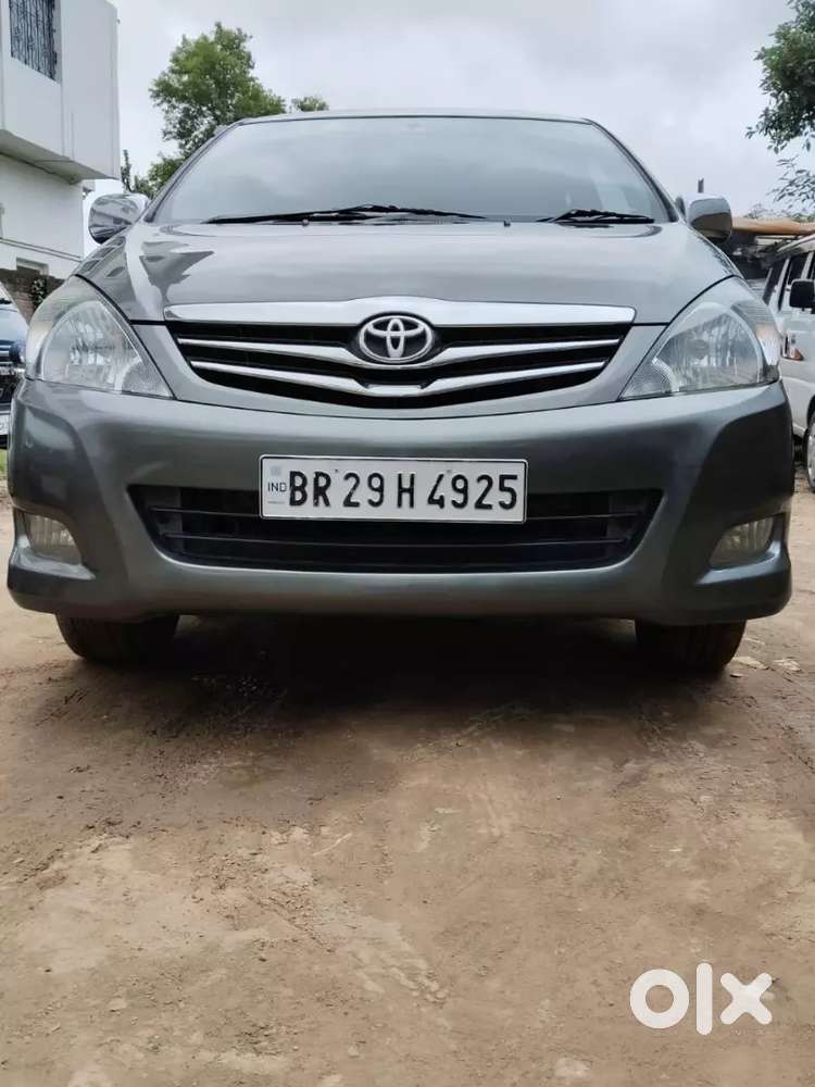 Toyota Innova 2011 Diesel Well Maintained