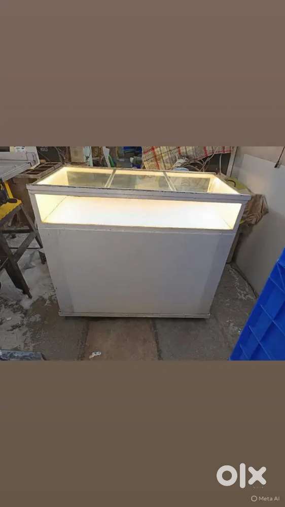 shop counter for display