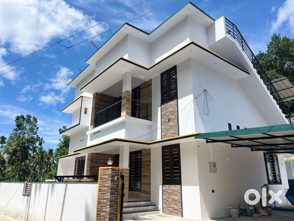 New 5.5cent 1500sqft Njandoorkonam