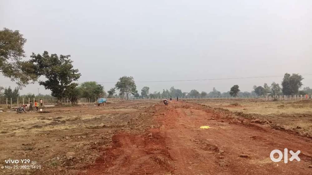 Men bairsiya road se 100 meter andar only