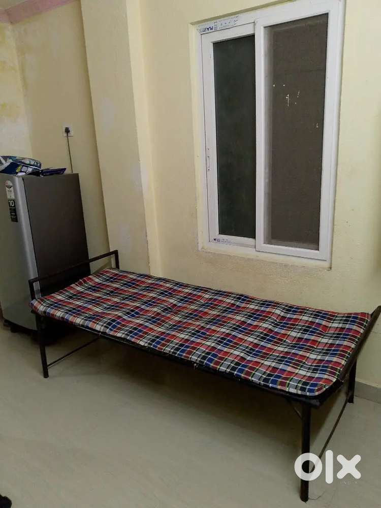 Sharing room for job holders