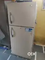 BIG LG FRIDGE FOR BIG HOMES