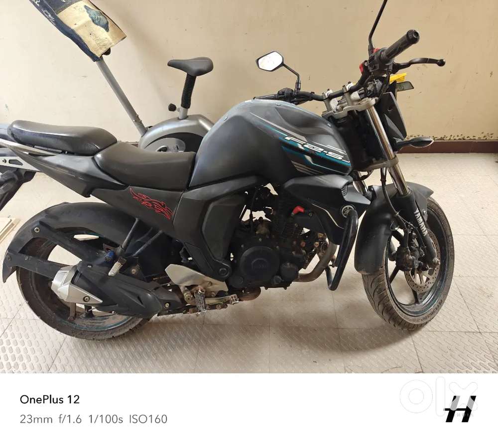 Yamaha FZs Version 2