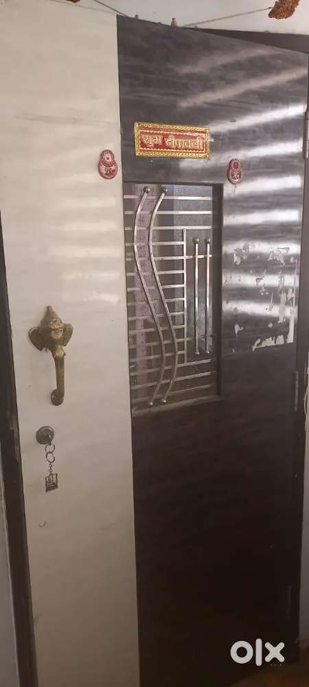 2 bhk flat havey deposit available 9 lakh ulwe sector 21
