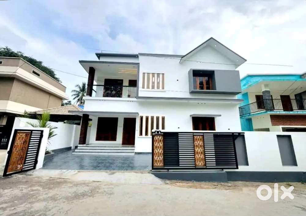 NEW HOUSE FOR SALE- DIRECT FROM THE OWNER (Thirumala Mangattukadavu)