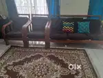 5 seater sofa ( complementary centre table free)