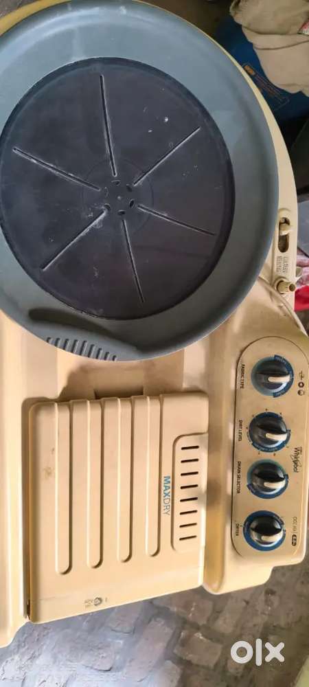 Whirlpool washing machine 8 kg semi automatic