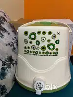 Insulated Water Jug(Just 1 month old)