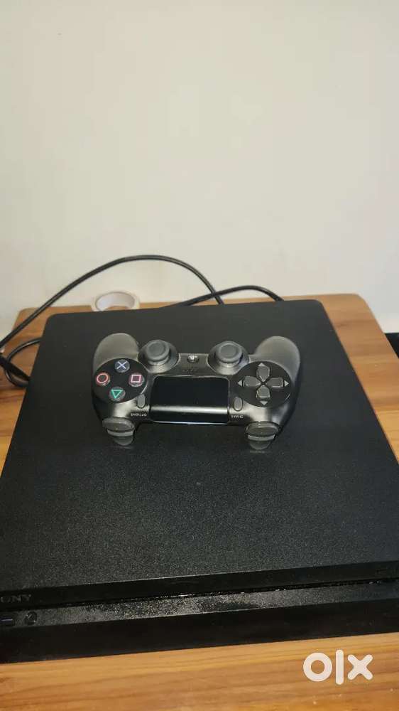 PS4 WITH 15 BEST ALL TIME GAMES