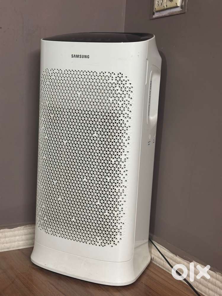 3 Air purifier Samsung AX40K3020WU