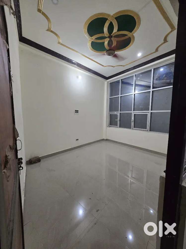 1 big room avilable for 2 beds hospital road